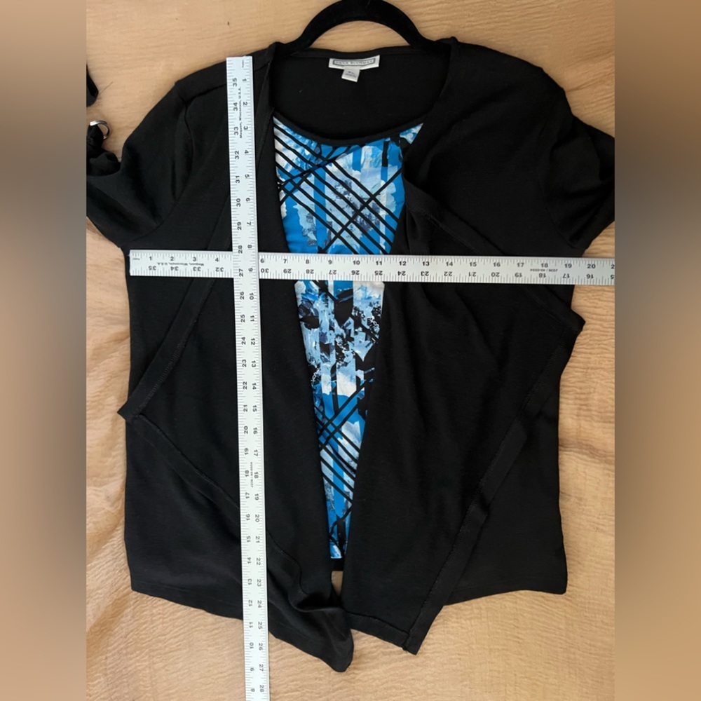 Dana Buchman long sleeve, PL black with blue print insert - Picture 2 of 9